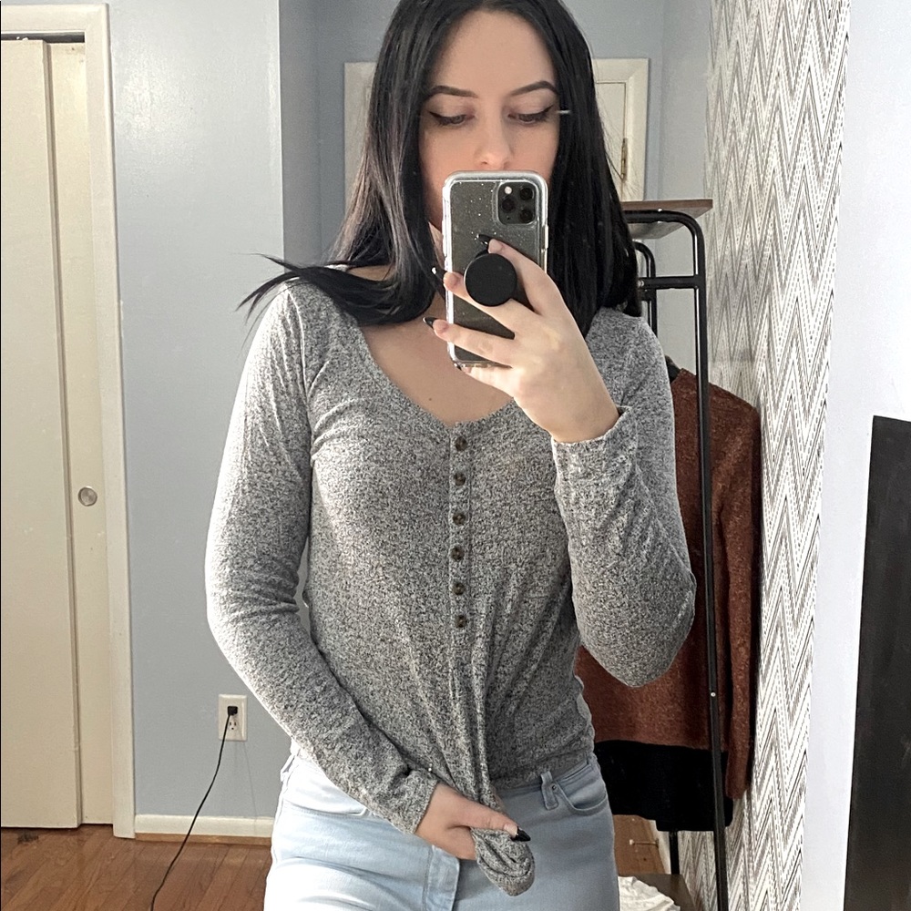 Old Navy Heather grey long sleeve button up